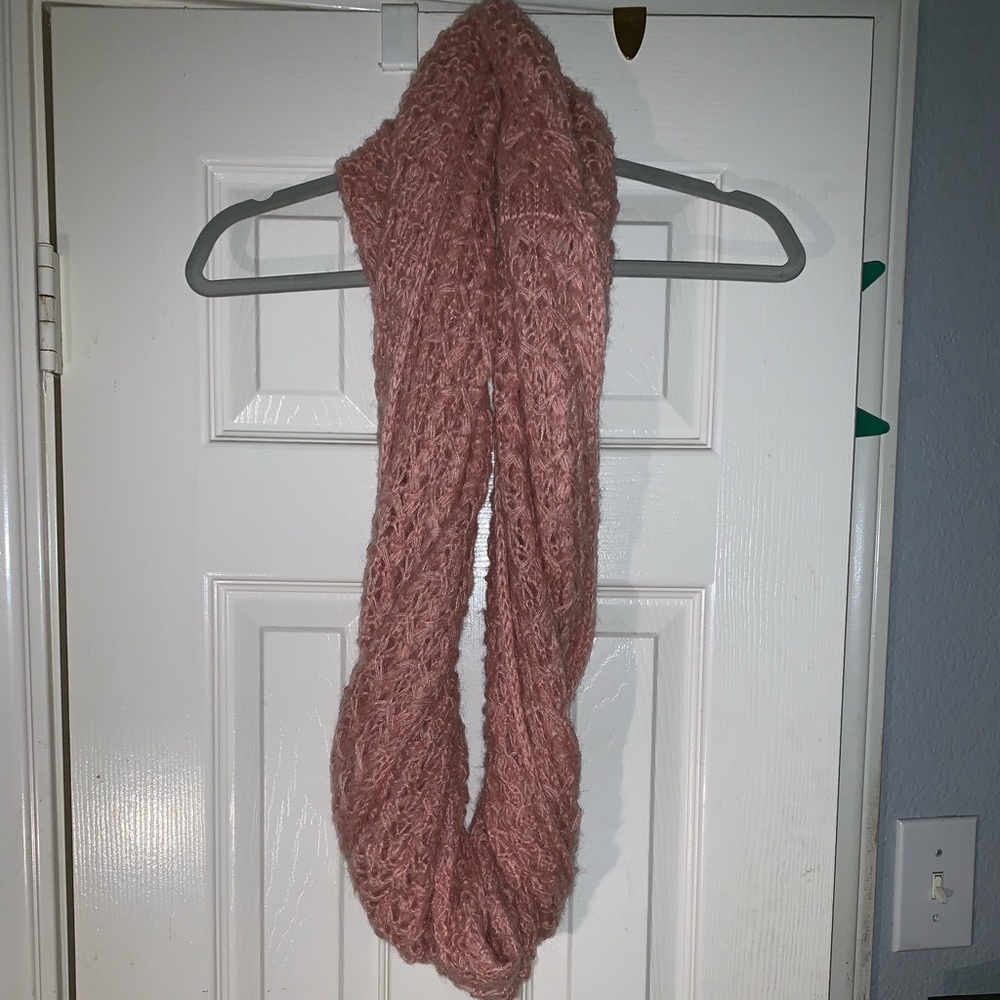 Pink wool Scarf
